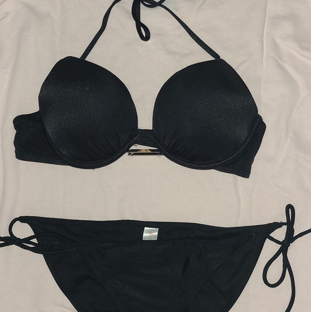 34B  black Victorias Secret Bombshell top